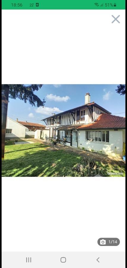 Maison A Colombages Norrois Exterior foto